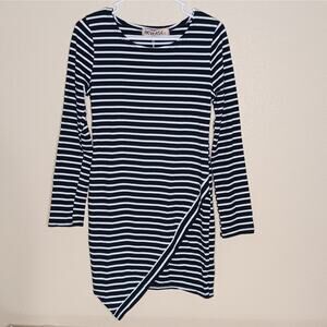 Reverse T-Shirt Dress Large Black White Striped Asymmetrical Hem Long Sleeve